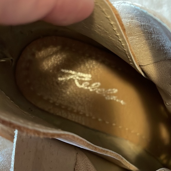 Cute leather booties - Picture 7 of 7